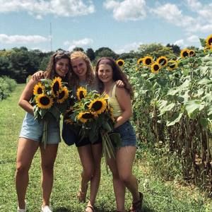 Meet your Posher, Alyssa